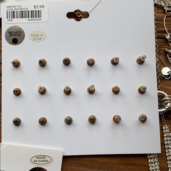 Large Bundle Costume Jewelry Earrings, Bangles - Picture 11 of 11